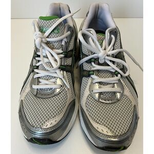 Asics T075N GEL-Kanbarra 5 Running shoes. Size 10(W), 8.5(M).